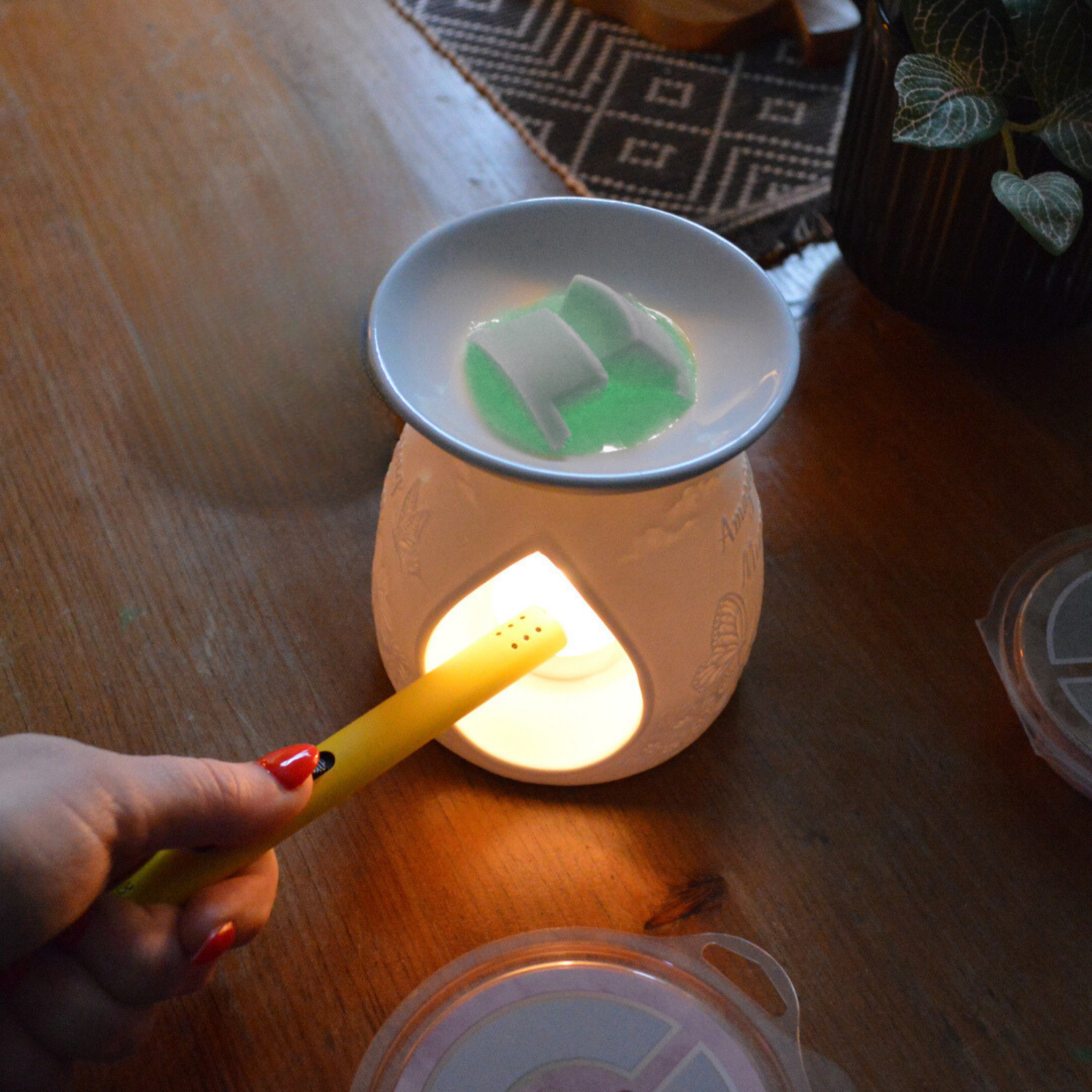 WoodWick Mini Hourglass Wax Melt - Evergreen