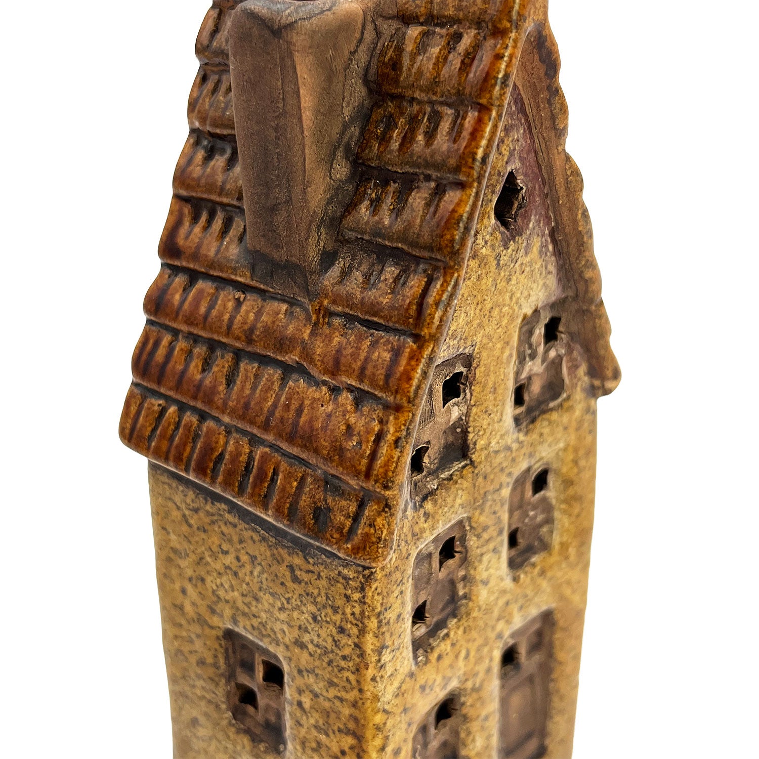 Cello - Tales from the Village - Clockmaker's Haven - LED