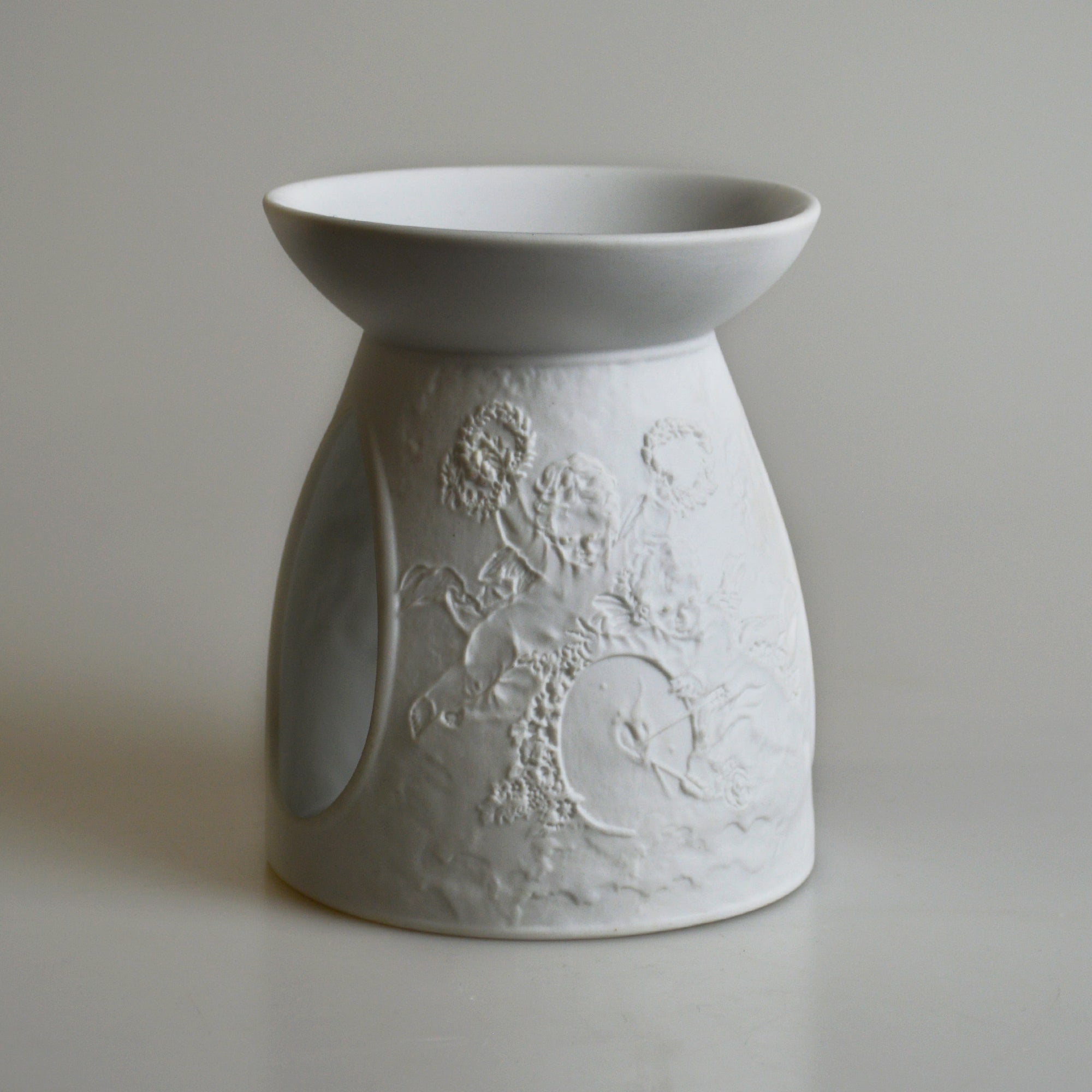 Cello - Porcelain Tealight Wax Melt Burner - Cherub