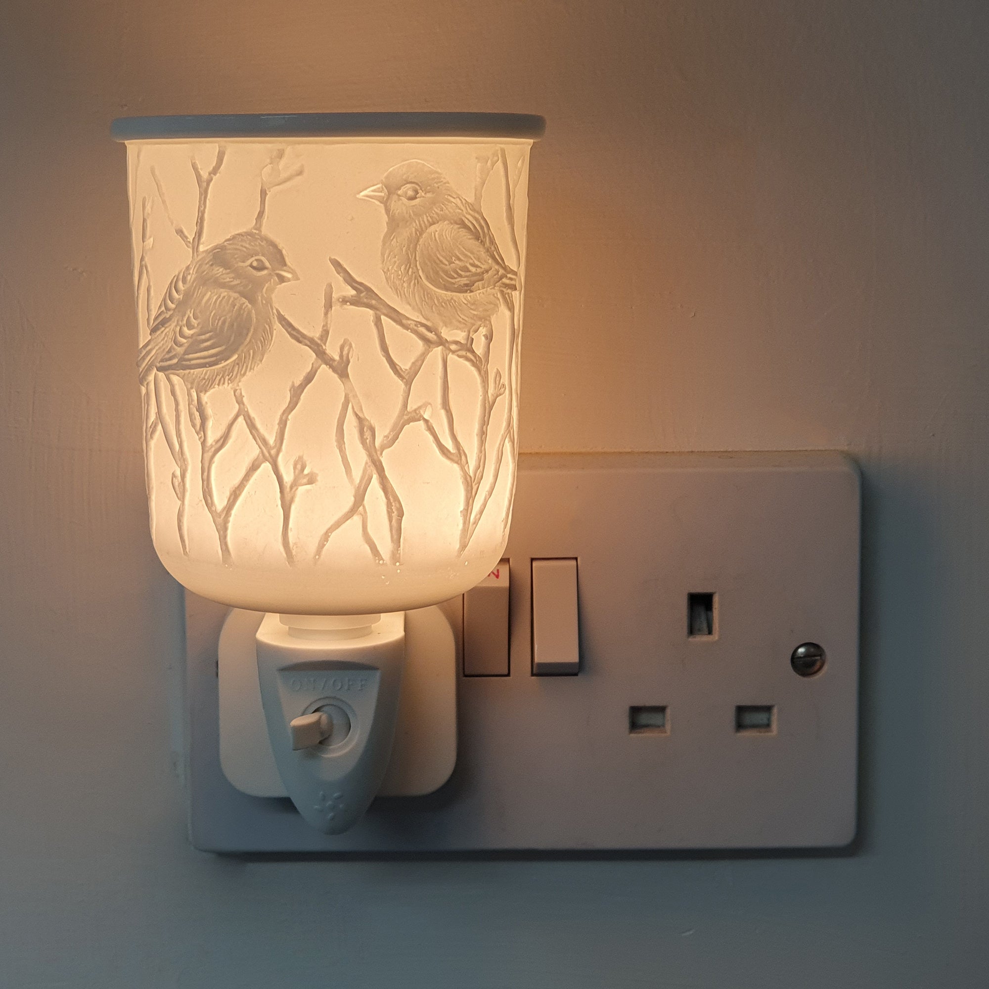 Cello - Porcelain Plug In Electric Wax Warmer - Bird