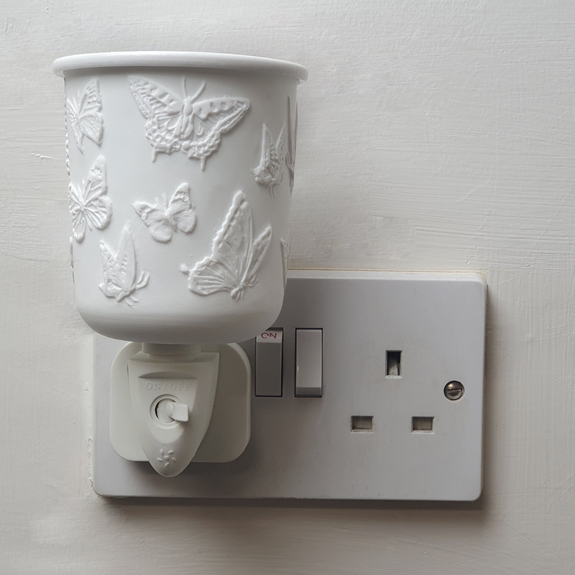 Cello - Porcelain Plug In Electric Warmer - Butterfly