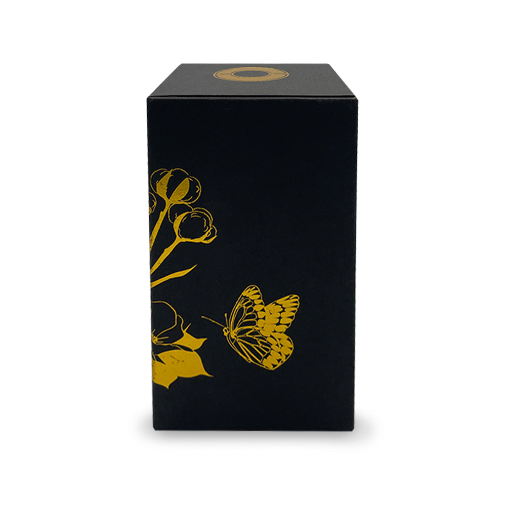 Create a statement in your home with our Lux Collection Reed Diffusers. Specifically tailored to fit in seamlessly with modern décor, and bespoke fragrances blended to fill your home with that exclusive scent.