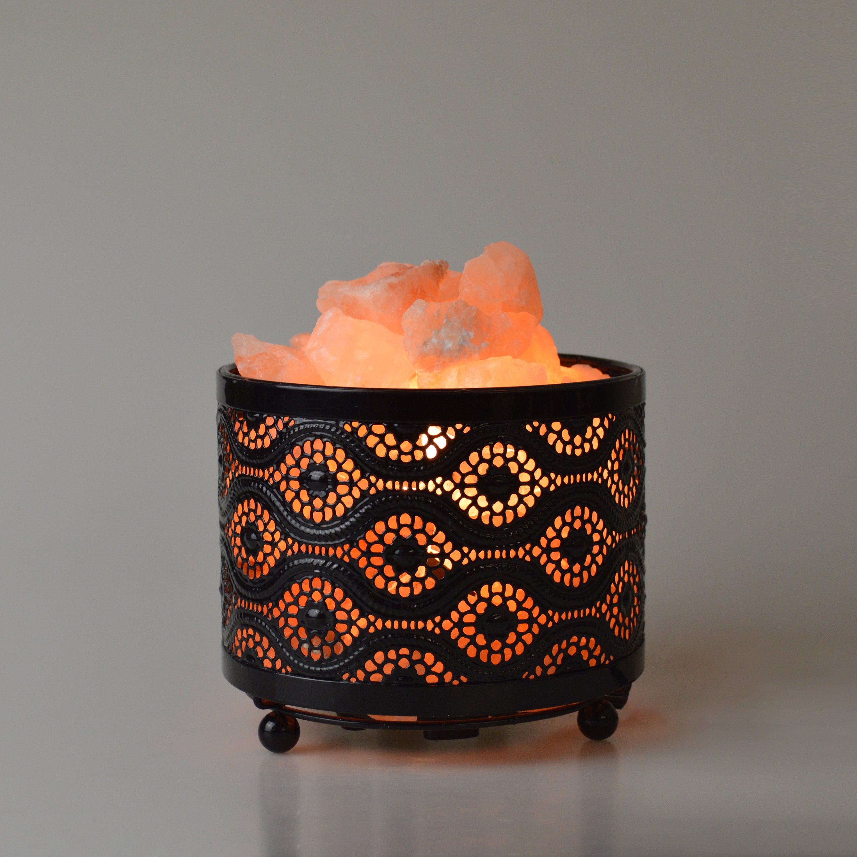 Himalayan Glow - Natural Salt Basket Lamp - Morocco