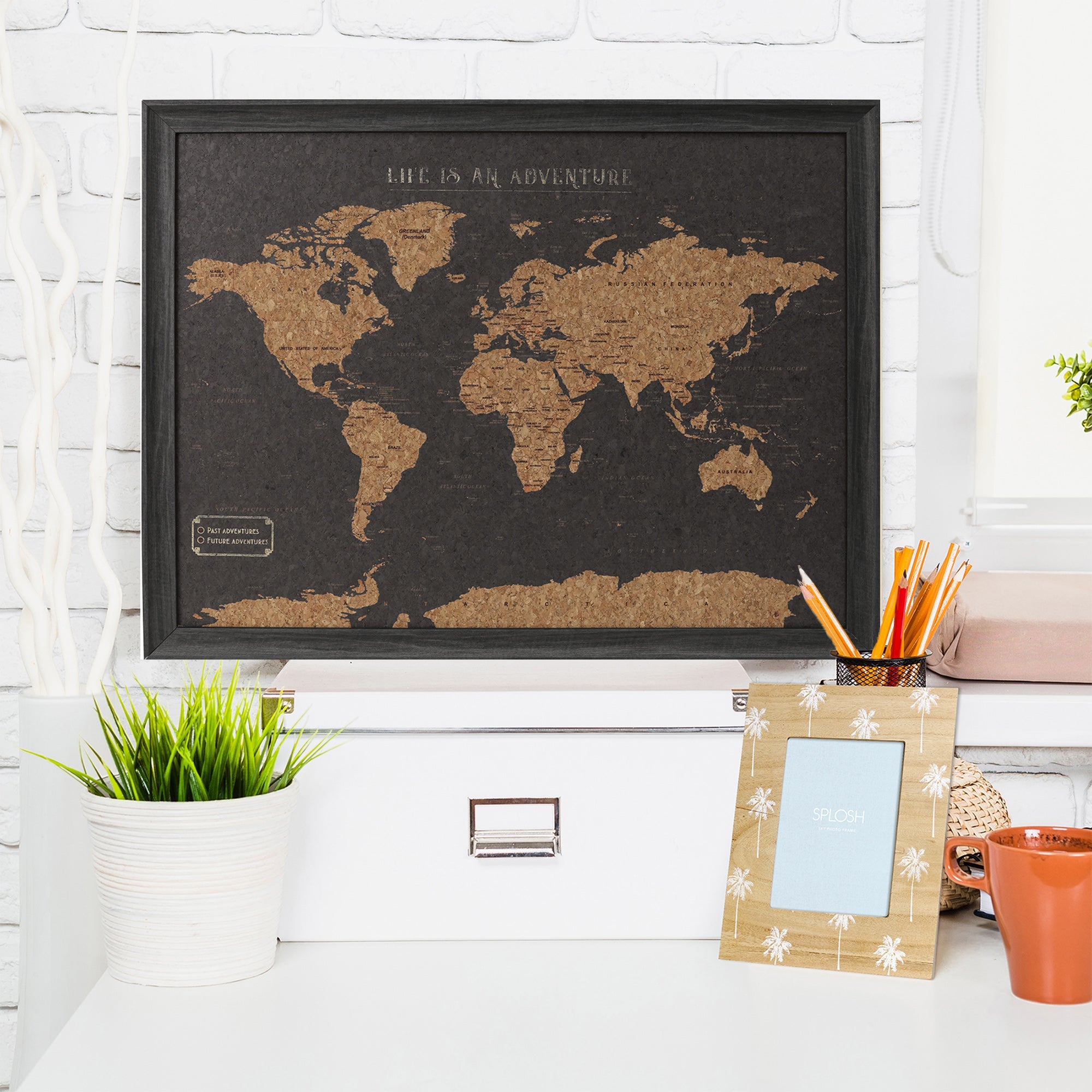 Splosh - Travel Map - World Small - Black